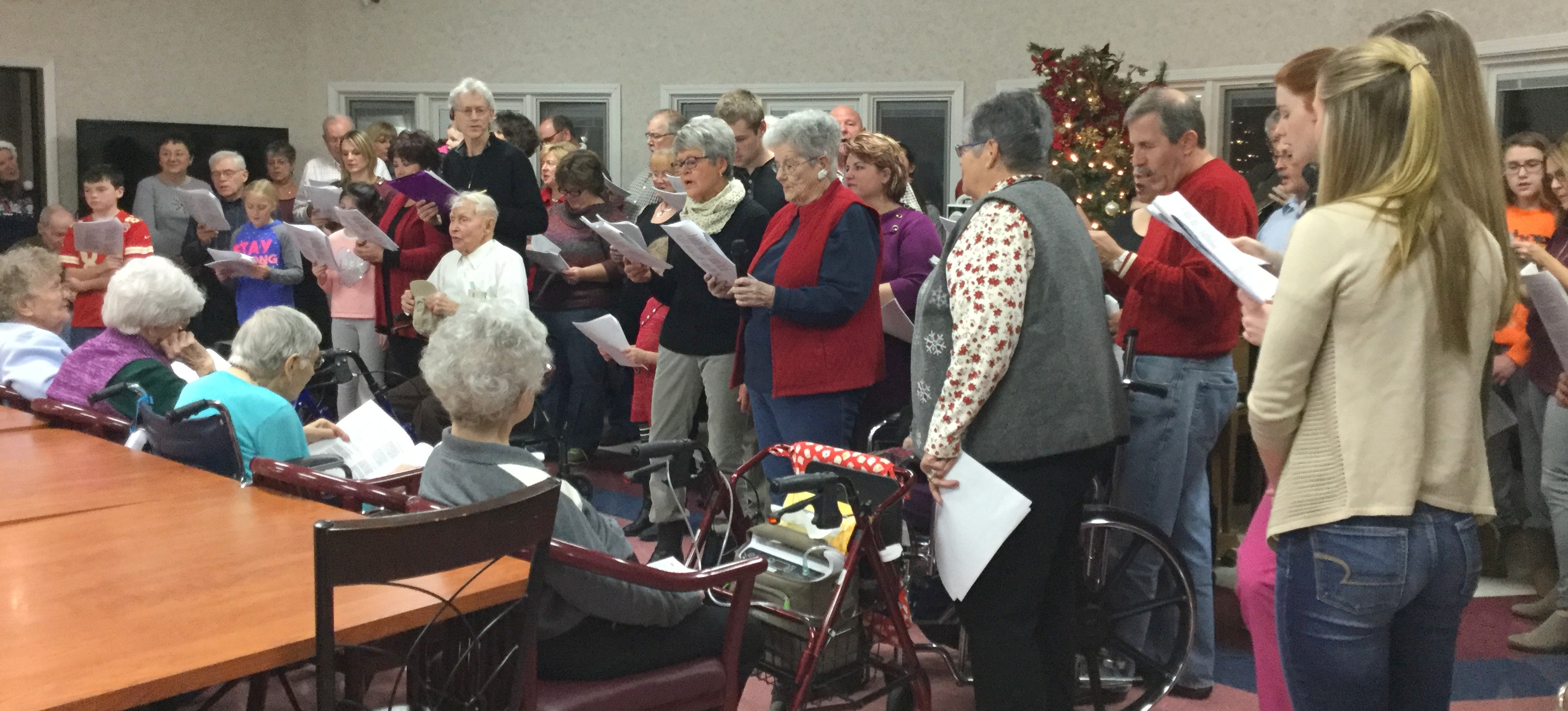 Dunlap Specialty Care Christmas carolers